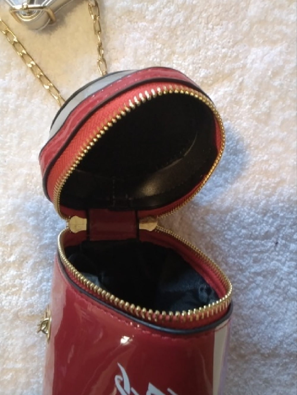 Coca-Cola Red Can Novelty Crossbody Purse - Picture 3 of 4
